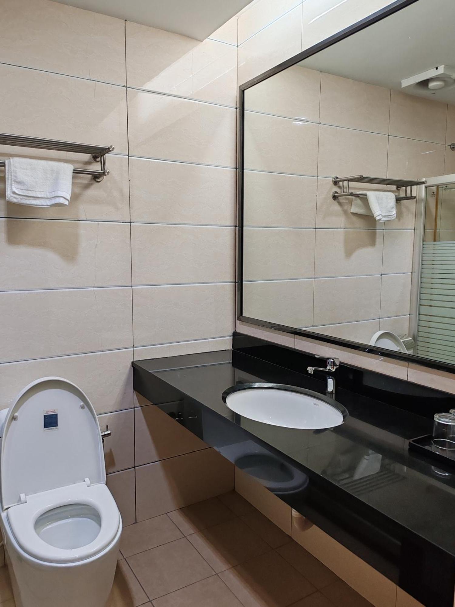 Hotel Prima سانداكان المظهر الخارجي الصورة